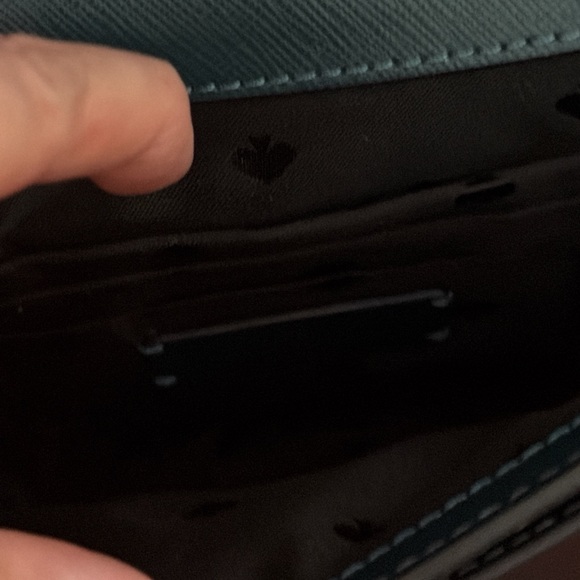 kate spade Black and Cream Mini Bag. - Picture 11 of 13